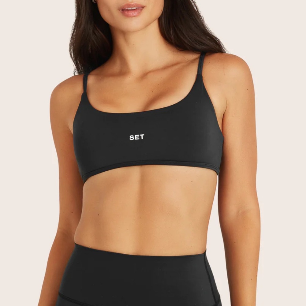 NWOT SET Active Black Airluxe Breathe Base Sports Bra Size Medium M